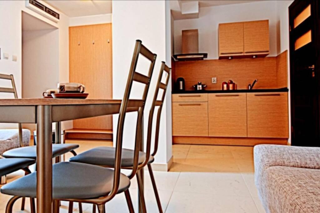 Apartamencik Z Ogrodkiem / Apartment With Garden Sarbinowo Exterior foto
